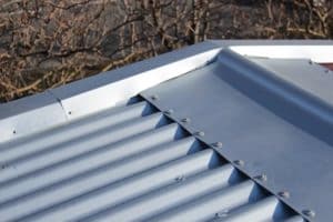 Þakviðgerðir/þak/Nýtt þak/þakskipti