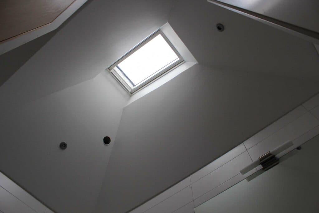 VELUX ÞAKGLUGGAR VIÐ KAMBASEL — VELUX ÞAKGLUGGAR VIÐ KAMBASEL